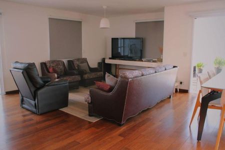 Apartamento à venda com 3 quartos, 175m² em Vila Santo Estefano, São Paulo