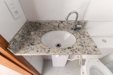 Apartamento para alugar com 37m², 2 quartos e sem vagaBanheiro