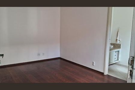 Casa à venda com 3 quartos, 214m² em Vila Mariana, São Paulo