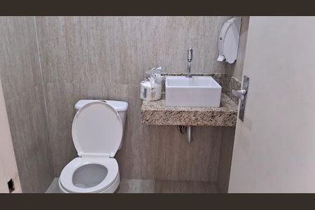 Casa à venda com 3 quartos, 214m² em Vila Mariana, São Paulo