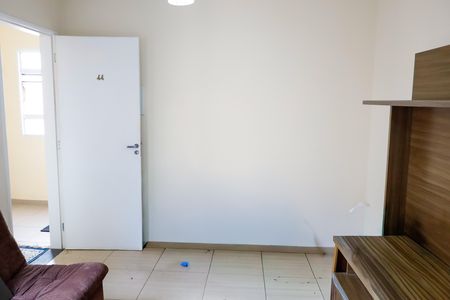 sala de apartamento para alugar com 2 quartos, 48m² em Recanto das Rosas, Osasco