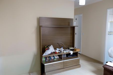 SALA de apartamento para alugar com 2 quartos, 48m² em Recanto das Rosas, Osasco