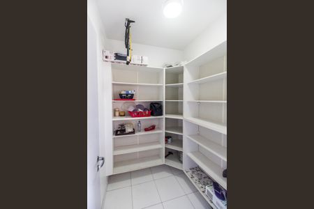 Apartamento para alugar com 94m², 2 quartos e 2 vagasDepósito