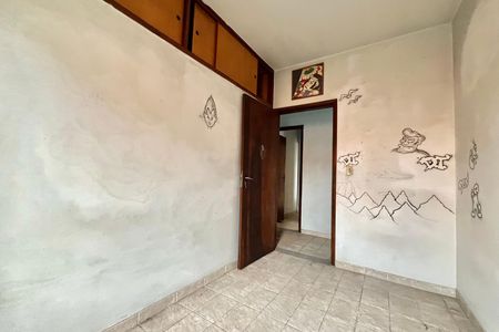 Casa à venda com 574m², 4 quartos e 4 vagas Casa à venda com 574m², 4 quartos e 4 vagasQuarto 3