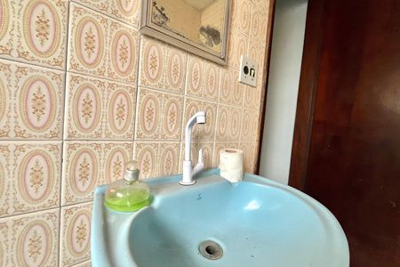 Casa à venda com 574m², 4 quartos e 4 vagas Casa à venda com 574m², 4 quartos e 4 vagasBanheiro