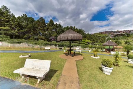 Apartamento à venda com 48m², 2 quartos e 1 vaga Apartamento à venda com 48m², 2 quartos e 1 vagaPIsta - caminhada