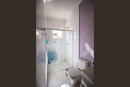 Casa de condomínio para alugar com 331m², 3 quartos e 6 vagasBanheiro da Suíte 3