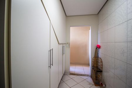 Casa de condomínio para alugar com 331m², 3 quartos e 6 vagasÁrea de Serviço