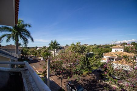 Casa de condomínio para alugar com 331m², 3 quartos e 6 vagasVista