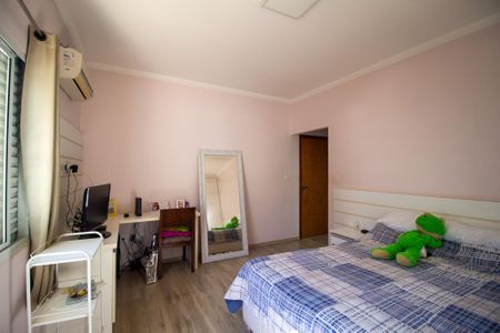 Casa de condomínio para alugar com 331m², 3 quartos e 6 vagasSuíte 2