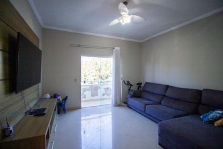 Casa de condomínio para alugar com 331m², 3 quartos e 6 vagasSala de TV