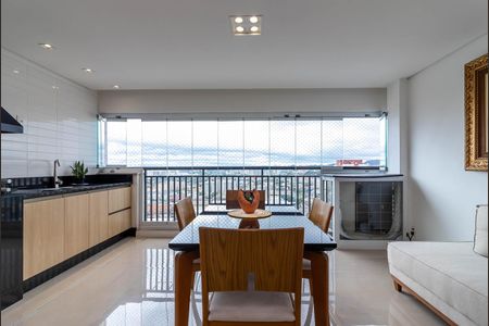Apartamento à venda com 87m², 2 quartos e 2 vagas Apartamento à venda com 87m², 2 quartos e 2 vagasVaranda Gourmet