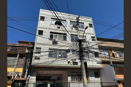 Apartamento à venda com 84m², 2 quartos e 1 vagaFachada + placa