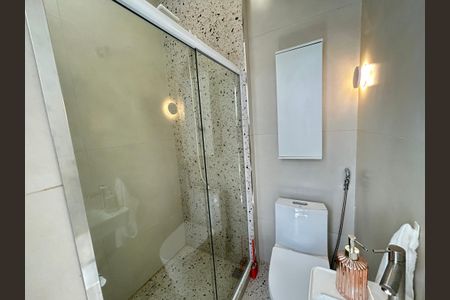 Apartamento à venda com 84m², 2 quartos e 1 vagaBanheiro 2