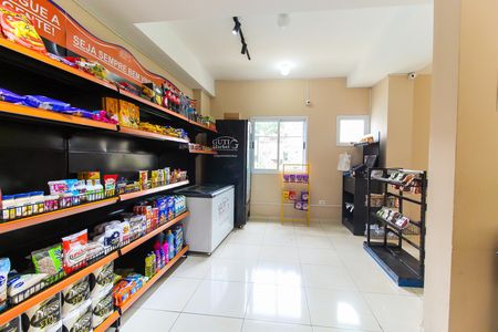 Apartamento à venda com 50m², 2 quartos e 1 vaga Apartamento à venda com 50m², 2 quartos e 1 vagaMini Mercado e Espaço de jogos