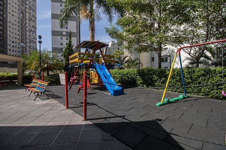Apartamento para alugar com 48m², 2 quartos e 1 vagaplay ground_1