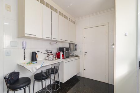Apartamento à venda com 124m², 3 quartos e 3 vagasCozinha