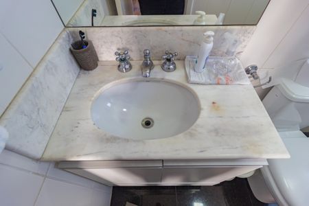 Apartamento à venda com 124m², 3 quartos e 3 vagasDetalhe Banheiro - Suíte 3
