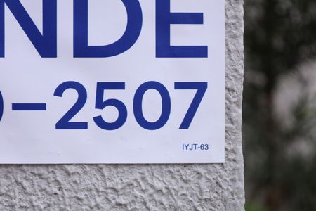 Apartamento à venda com 42m², 2 quartos e 1 vagaPlaca instalada na fachada do condomínio - Código da placa: IYJT-63
