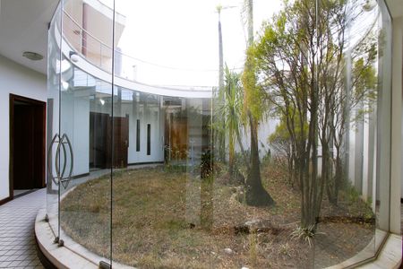 Casa à venda com 450m², 4 quartos e 4 vagasjardim inverno