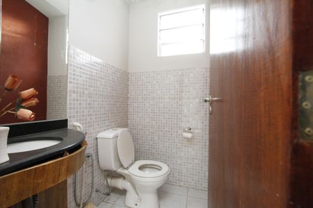 Casa à venda com 450m², 4 quartos e 4 vagasBanheiro cobertura