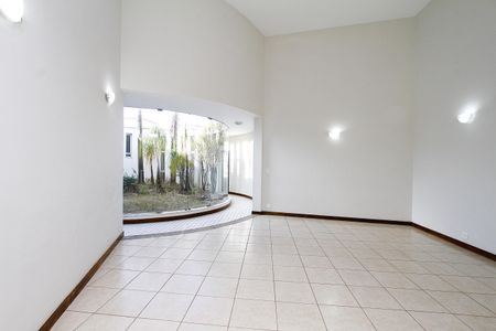 Casa à venda com 450m², 4 quartos e 4 vagasSala