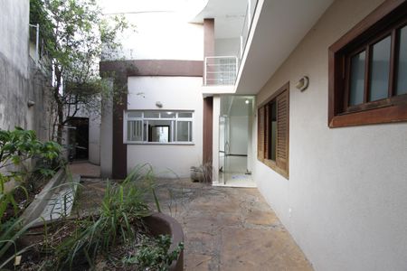 Casa à venda com 450m², 4 quartos e 4 vagasÁrea externa