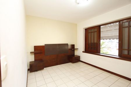 Casa à venda com 450m², 4 quartos e 4 vagasQuarto 4 - Suíte