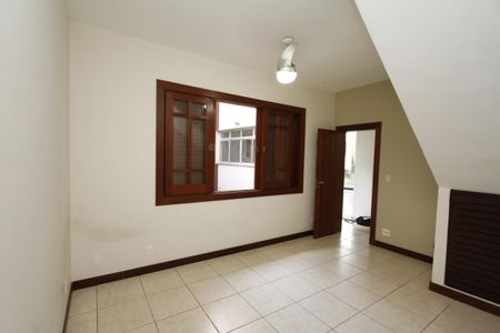 Casa à venda com 450m², 4 quartos e 4 vagasQuarto 1 - Suíte