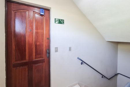 Apartamento à venda com 70m², 2 quartos e 1 vagalockbox