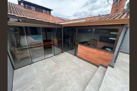 Casa para alugar com 120m², 4 quartos e 1 vagaÁrea externa