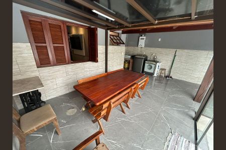 Casa para alugar com 120m², 4 quartos e 1 vagaÁrea externa
