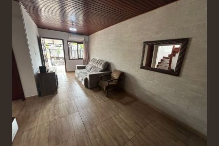 Sala de casa para alugar com 4 quartos, 120m² em Hípica, Porto Alegre