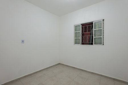 Casa para alugar com 100m², 2 quartos e 2 vagasQuarto 