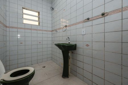 Casa para alugar com 100m², 2 quartos e 2 vagasBanheiro
