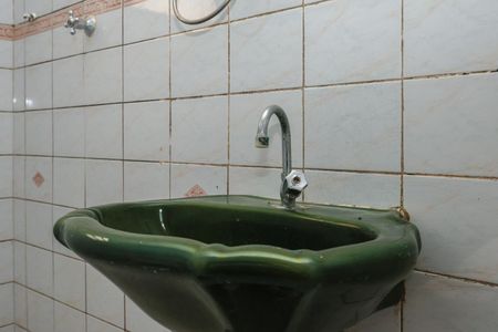 Casa para alugar com 100m², 2 quartos e 2 vagasBanheiro