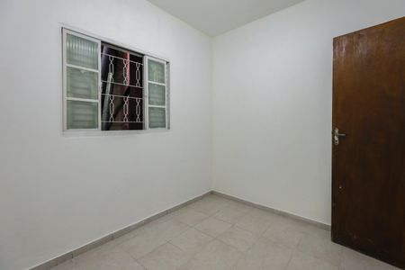 Casa para alugar com 100m², 2 quartos e 2 vagasQuarto 