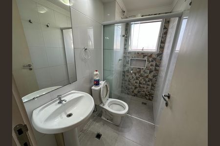 Apartamento para alugar com 54m², 2 quartos e 1 vaga Apartamento para alugar com 54m², 2 quartos e 1 vagaBanheiro da Suíte