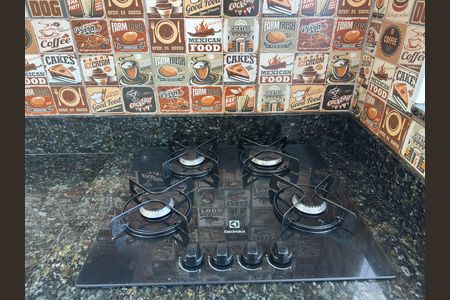 Apartamento para alugar com 54m², 2 quartos e 1 vaga Apartamento para alugar com 54m², 2 quartos e 1 vagaDetalhe da cozinha