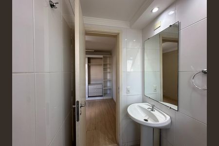 Apartamento para alugar com 54m², 2 quartos e 1 vaga Apartamento para alugar com 54m², 2 quartos e 1 vagaBanheiro da Suíte