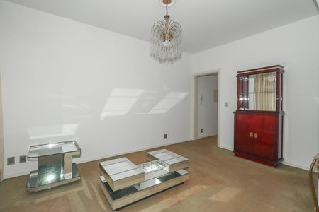 Sala de apartamento para alugar com 2 quartos, 110m² em Independência, Porto Alegre