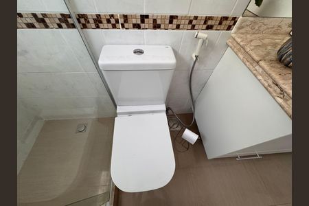 Casa de condomínio à venda com 310m², 4 quartos e 3 vagas Casa de condomínio à venda com 310m², 4 quartos e 3 vagasSuite 4 - Banheiro