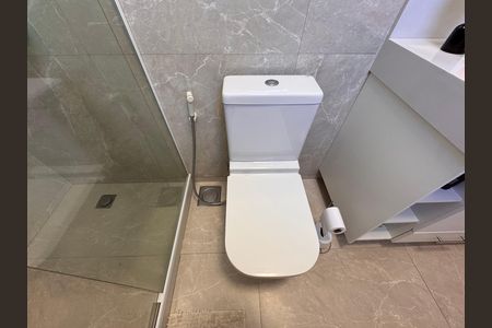 Casa de condomínio à venda com 310m², 4 quartos e 3 vagas Casa de condomínio à venda com 310m², 4 quartos e 3 vagasSuite 1 - Banheiro