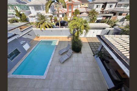 Casa de condomínio à venda com 310m², 4 quartos e 3 vagas Casa de condomínio à venda com 310m², 4 quartos e 3 vagasSuite 1- Varanda - Vista