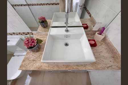 Casa de condomínio à venda com 310m², 4 quartos e 3 vagas Casa de condomínio à venda com 310m², 4 quartos e 3 vagasSuite 4 - Banheiro