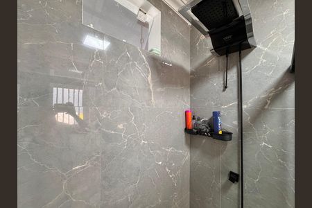 Casa de condomínio à venda com 310m², 4 quartos e 3 vagas Casa de condomínio à venda com 310m², 4 quartos e 3 vagasBanheiro Social