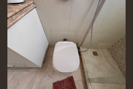 Casa de condomínio à venda com 310m², 4 quartos e 3 vagas Casa de condomínio à venda com 310m², 4 quartos e 3 vagasSuite 2 - Banheiro