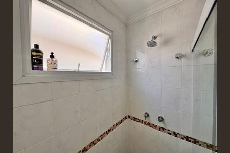 Casa de condomínio à venda com 310m², 4 quartos e 3 vagas Casa de condomínio à venda com 310m², 4 quartos e 3 vagasSuite 4 - Banheiro