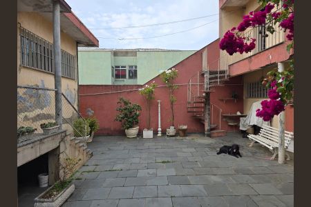 Casa para alugar com 400m², 3 quartos e 3 vagasQuintal 