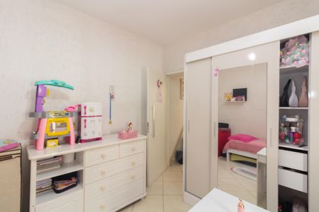 Quarto 2 de casa para alugar com 2 quartos, 170m² em Vila Barbosa, São Paulo